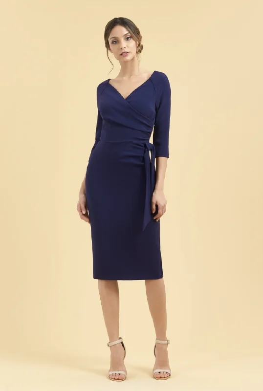 Hourglass Navy Sleeves