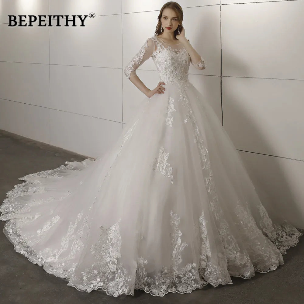 Three Quarter Sleeves Lace Wedding Dress Open Back Vintage Bridal Dresses Ball Gown