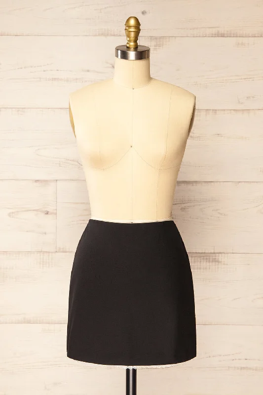 Buxton | Short Black Skirt w/ Lace Trim