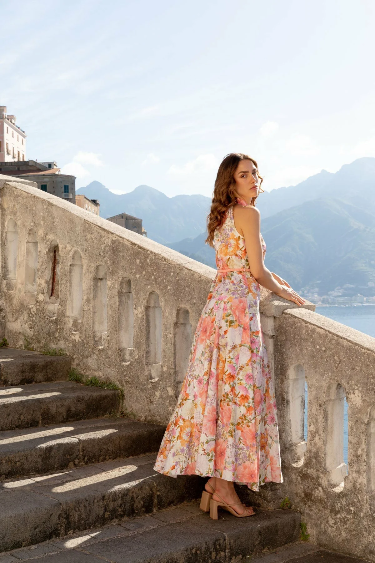 Bloom with Style: The Perfect Floral Dress